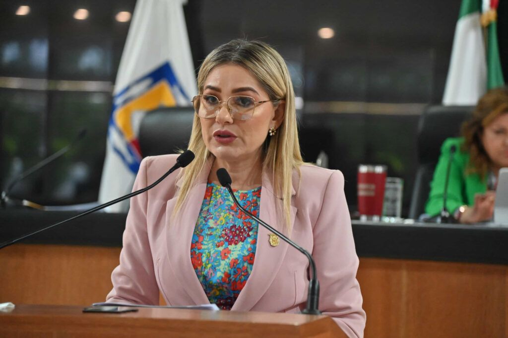 Karina Olivas plantea un marco estatal para enseñar hábitos de higiene oral desde primaria, con coordinación Educación–Salud.