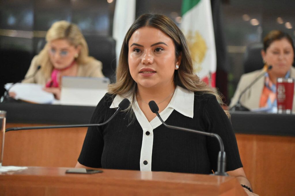 Guadalupe Vázquez Jacinto plantea reforma a la Ley de Responsabilidades Administrativas de BCS para facilitar denuncias ciudadanas.