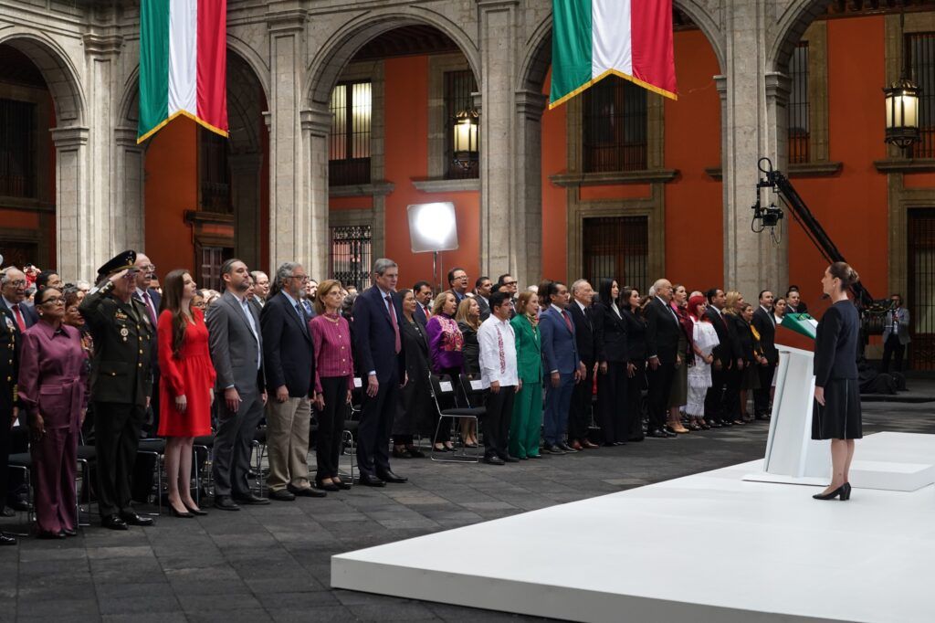 Víctor Castro destaca coordinación Federación–estados para consolidar proyectos y fortalecer economía popular, salud y educación.