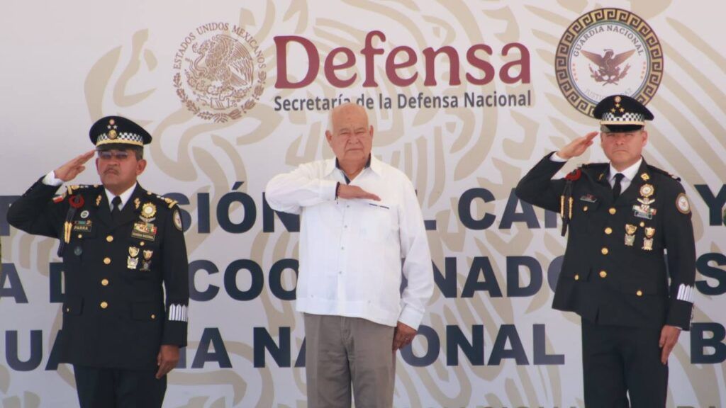 Mandos militares y representantes de los poderes del Estado acompañan el arranque de funciones del coronel Lara Calvillo