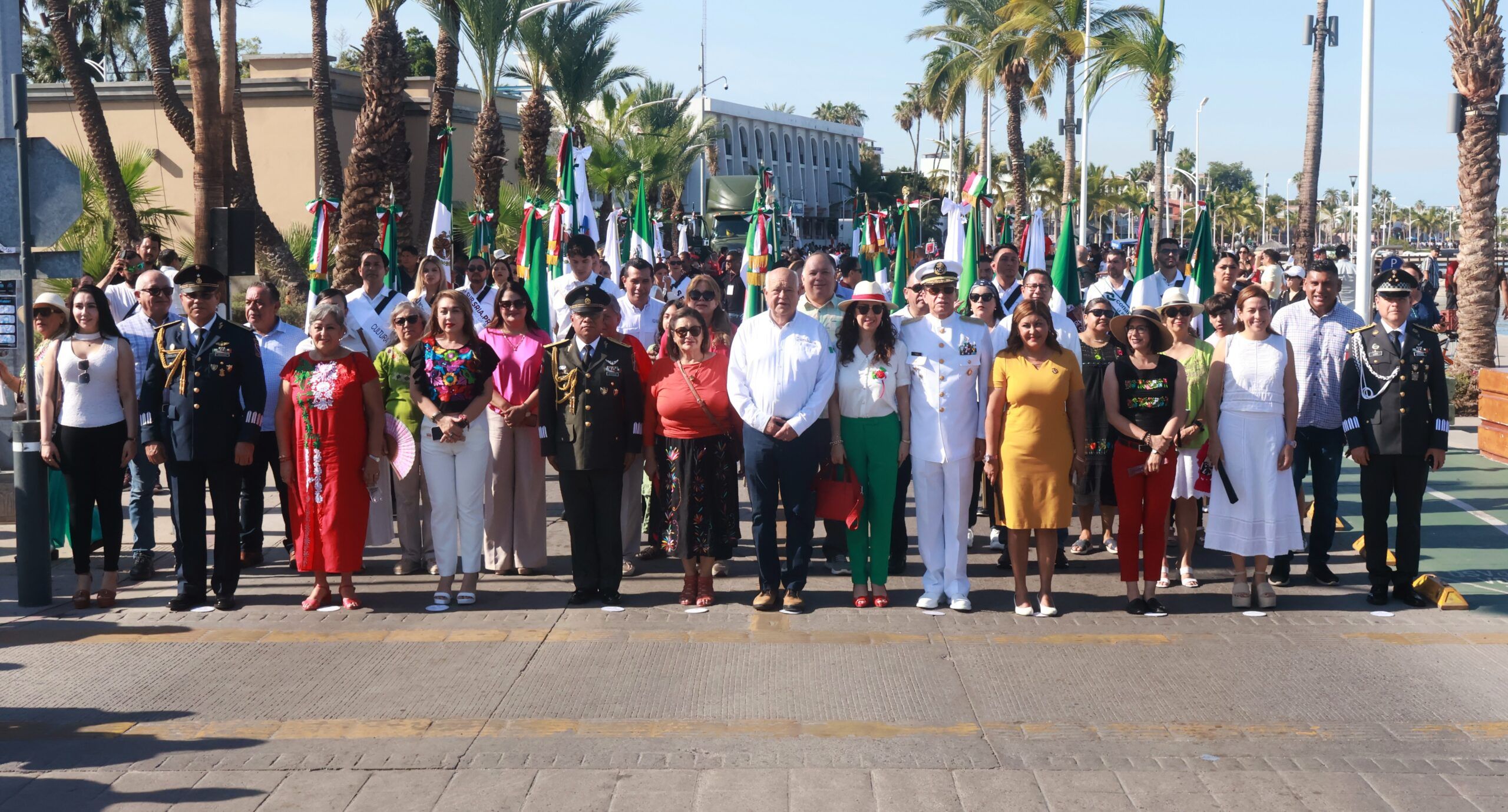 Más de 3 mil participan en el desfile cívico-militar en La Paz | Diario ...