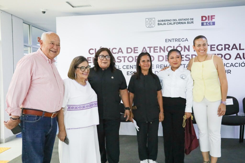 La alcaldesa Milena Quiroga anunció un convenio con el CREE; el beneficio aplicará con credencial para asistir a terapias y consultas.