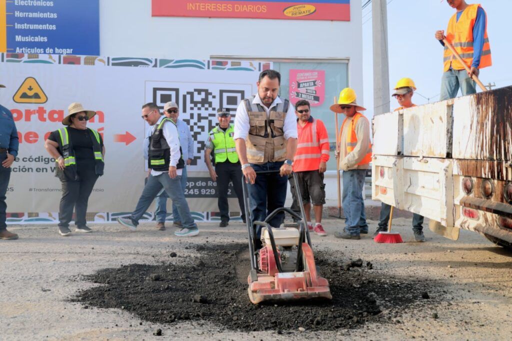 Operativo municipal repara vialidades con recursos propios y refuerza la imagen de primer respondiente