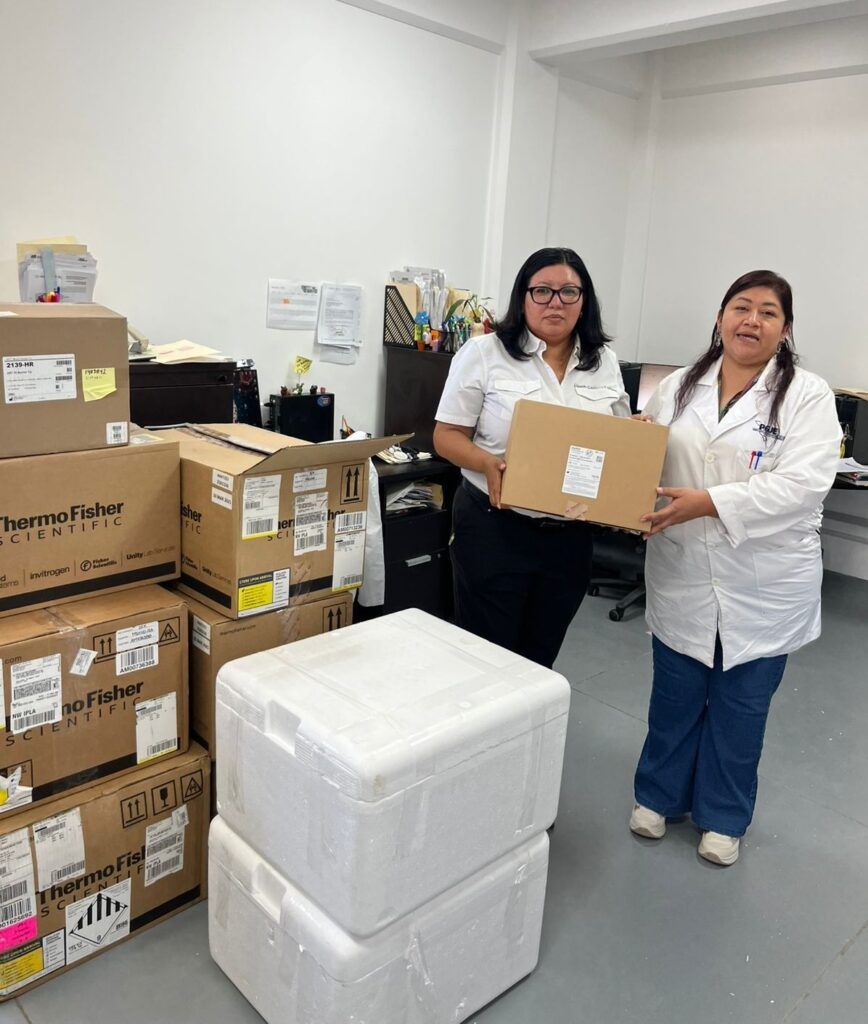 Con recursos federales 2025, se dota al Laboratorio de Genética de kits clave para la identificación de personas fallecidas no identificadas.