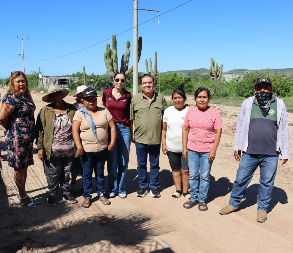 El acompañamiento incluye asesoría técnica y administrativa, así como la evaluación de las condiciones del terreno, con el fin de determinar si la Comisión Federal de Electricidad puede realizar la conexión