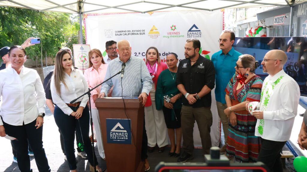El gobernador Castro Cosío destacó la importancia de preferir lo hecho en México y respaldar la economía familiar y comunitaria.