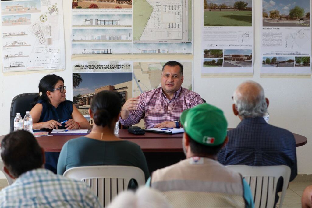 Saúl González Núñez dialoga con hoteleros, ejidos y vecinos sobre seguridad, movilidad, salud, deporte y desarrollo económico.