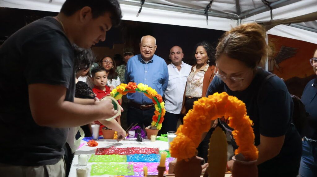 En “Tardes de Paz”, el mandatario confirmó respaldo a proyectos que fortalezcan identidad y participación juvenil.