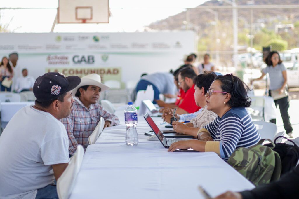 La STByDS reporta siete mil colocaciones el último año y más de 100 mil atenciones con ferias, jornadas y módulos del SNE-BCS en los cinco municipios.