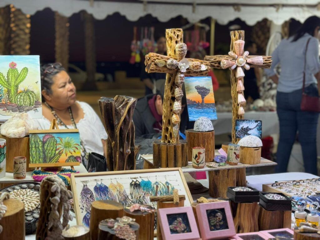 La 3era Expo Mujer Rural 2025 fortalece economía y tradiciones con más de 20 expositoras y la encomienda de la alcaldesa Milena Quiroga.