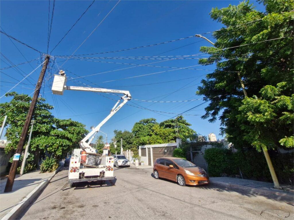 La Dirección de Servicios Públicos avanza en limpieza, alumbrado y mantenimiento previo a la temporada de alta afluencia.