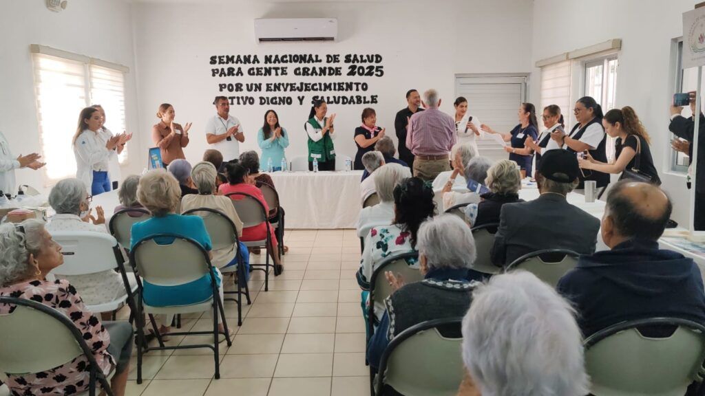 La Semana de Salud incluyó prevención de enfermedades, hábitos saludables y vacunación para usuarios de Santa Fe y Amor y Esperanza.
