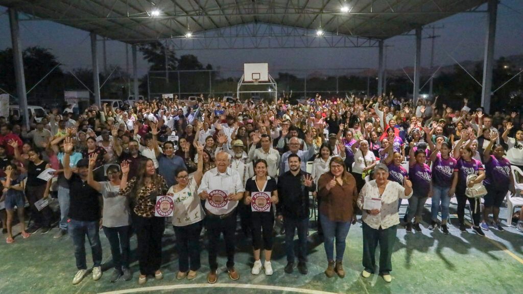 Tras décadas de espera, familias de siete colonias accederán a escrituras, pavimentación, agua potable y nuevos espacios deportivos.