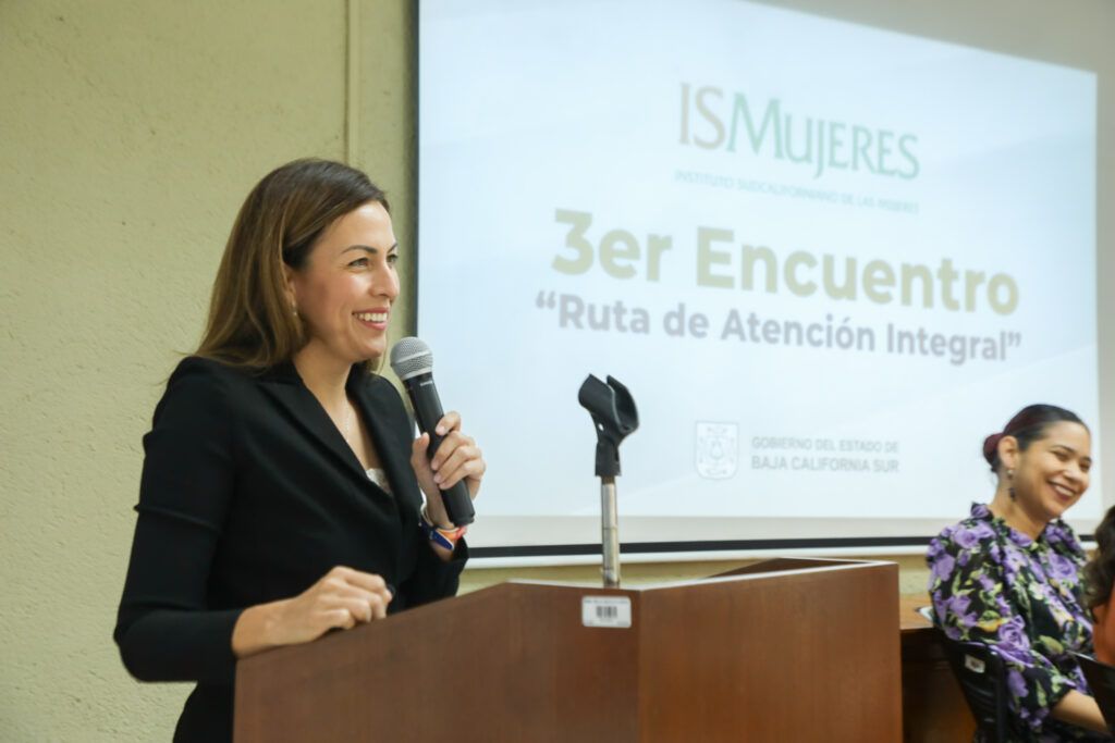 La alcaldesa de La Paz destaca el trabajo de la Mesa Violeta en el 3er encuentro sobre Ruta de Atención Integral