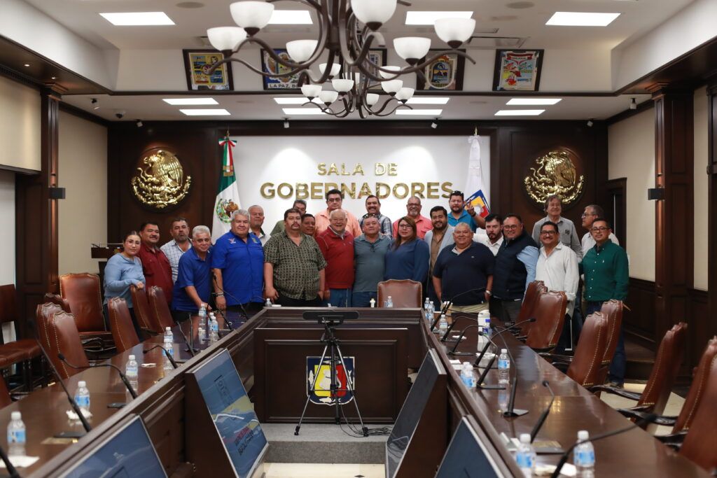El Gobernador reafirma diálogo y legalidad para ordenar el traslado de pasajeros y atender diferencias con transportadoras turísticas.