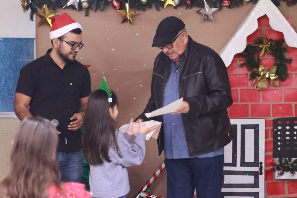 El Instituto Sudcaliforniano de Cultura realizará el Festival Navideño 2025 el jueves 18 de diciembre a las 17:00 horas en el Teatro al Aire Libre “Rosaura Zapata Cano”.