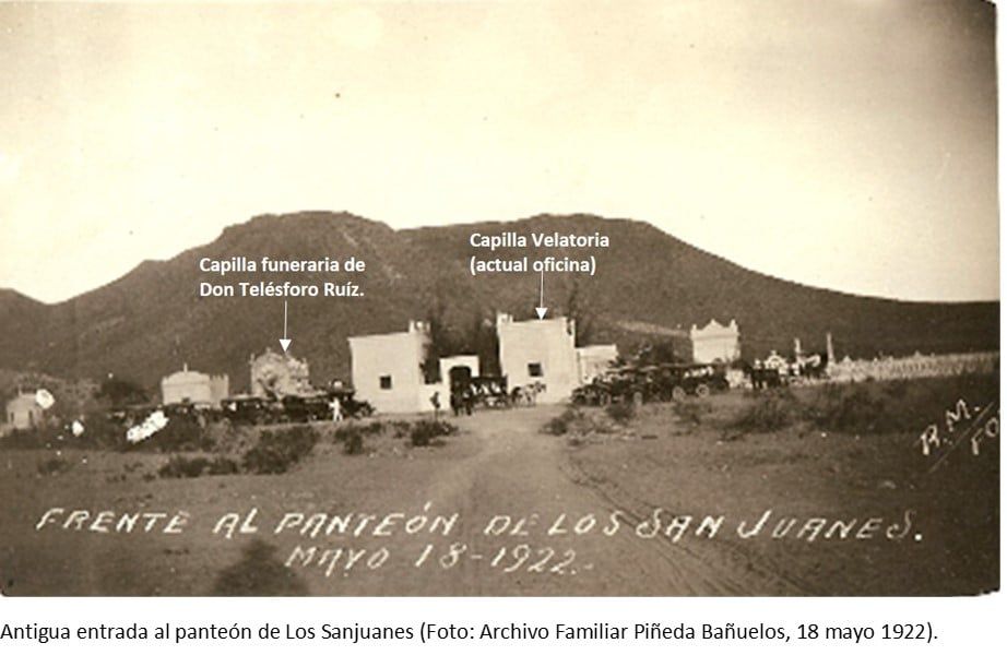 La capilla funeraria más antigua del Panteón de los Sanjuanes ha sido desde hace varios años un almacén de herramientas y materiales de la administración municipal