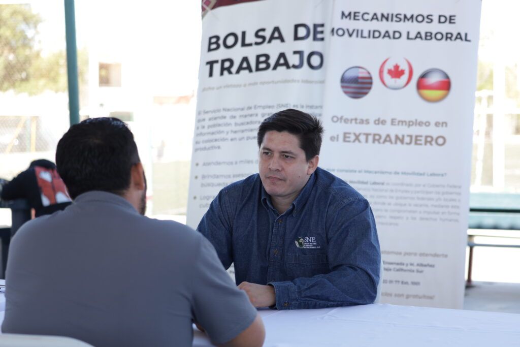 El Servicio Nacional de Empleo de Baja California Sur realizará jornadas de empleo en La Paz y Los Cabos, donde se ofertarán más de 300 vacantes en sectores como turismo, servicios, mantenimiento y comercio.