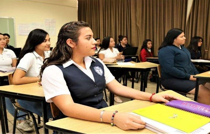 El proceso contempla formación en Nueva Escuela Mexicana, evaluación de conocimientos y publicación de resultados en plataforma oficial