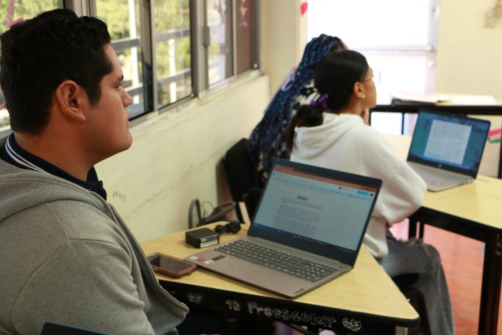 Los talleres promovieron trabajo colaborativo entre docentes, directivos, supervisores y asesores técnico-pedagógicos, con participación de personal de distintas modalidades de Educación Básica.
