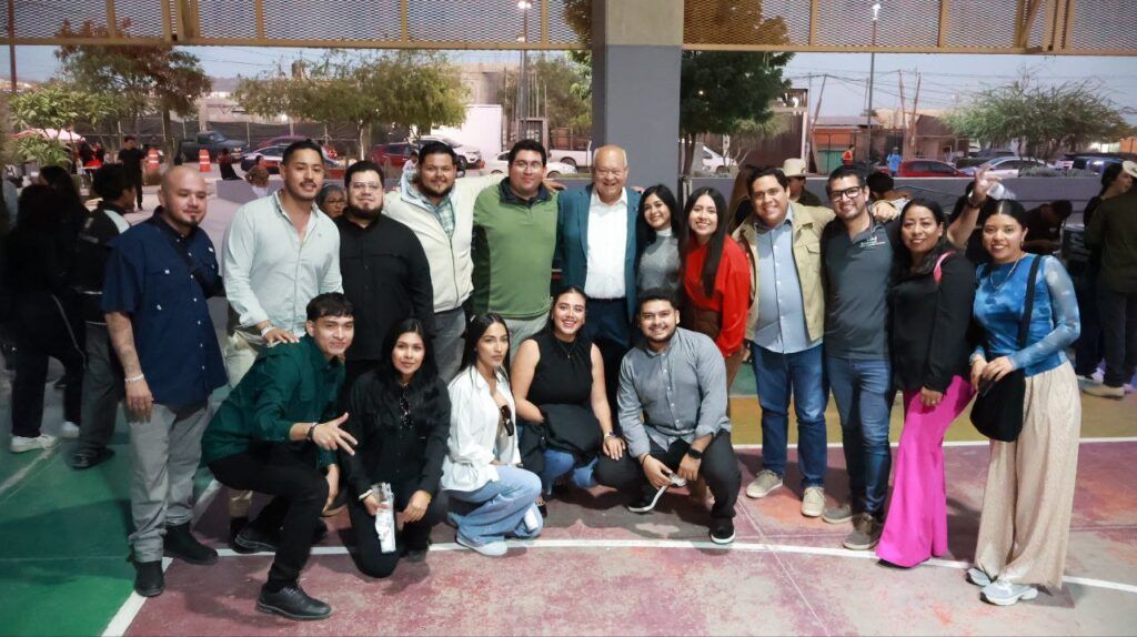 Vibra Joven reunió a estudiantes de Secundaria 19, CONALEP Cabo San Lucas, COBACH 10 y UABCS. El programa incluyó talento local y actividades informativas para fortalecer bienestar integral y participación juvenil.