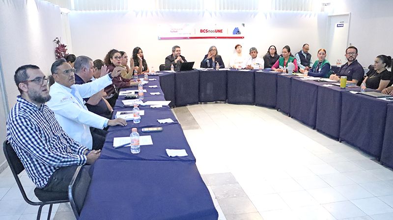La Secretaría de Salud de BCS aplica dosis cero contra sarampión a niñas y niños de 6 a 11 meses tras confirmar el primer caso de 2026 en Cabo San Lucas. Implementan cerco epidemiológico y bloqueo vacunal