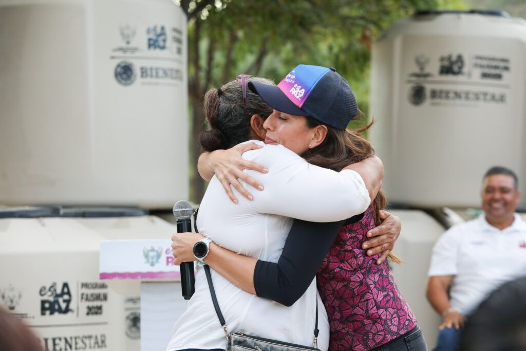 Durante las audiencias ciudadanas del “Día del Pueblo” en la colonia Lagunitas, la alcaldesa Milena Quiroga Romero informó que iniciará la jornada de regularización de terrenos, tras más de 15 años de conflicto jurídico