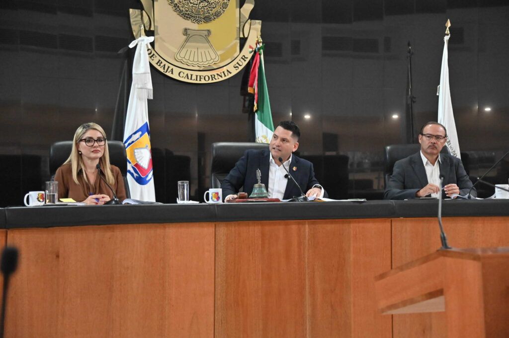 La iniciativa plantea que edictos y convocatorias se difundan en medios impresos o digitales con acceso público, URL verificable y certificación