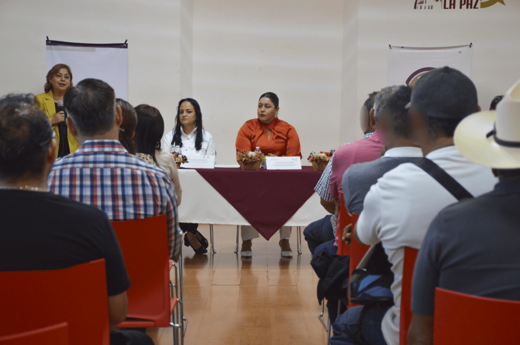 Taller “Buscadores de Empleo” fortalece habilidades para entrevistas y búsqueda de trabajo