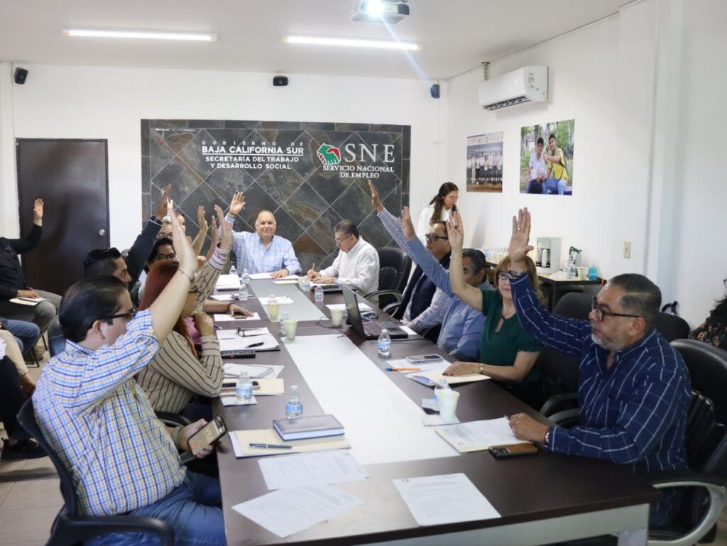 La dependencia destacó el cumplimiento del 100% de solicitudes de información y avances en auditoría y rendición de cuentas.