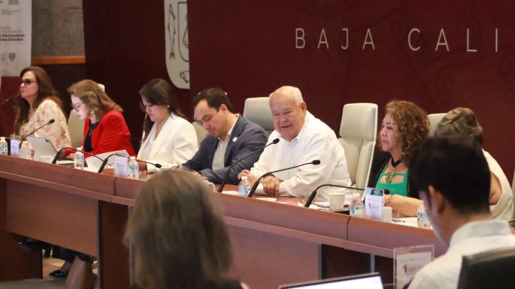 La Primera Reunión Ordinaria de la Región Noroeste de la Comisión Permanente de Contralores Estados-Federación se realiza en La Paz con la participación de ocho entidades.