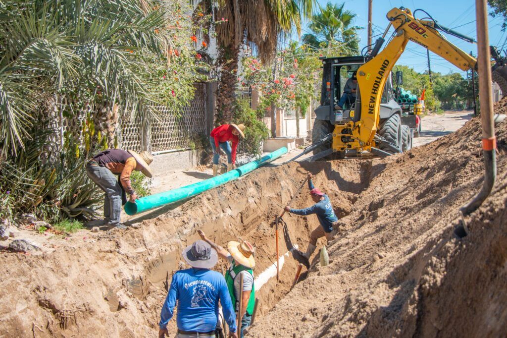 Los trabajos en calle Ayuntamiento concluyeron antes de lo previsto tras coordinarse con el corte programado del Acueducto 3