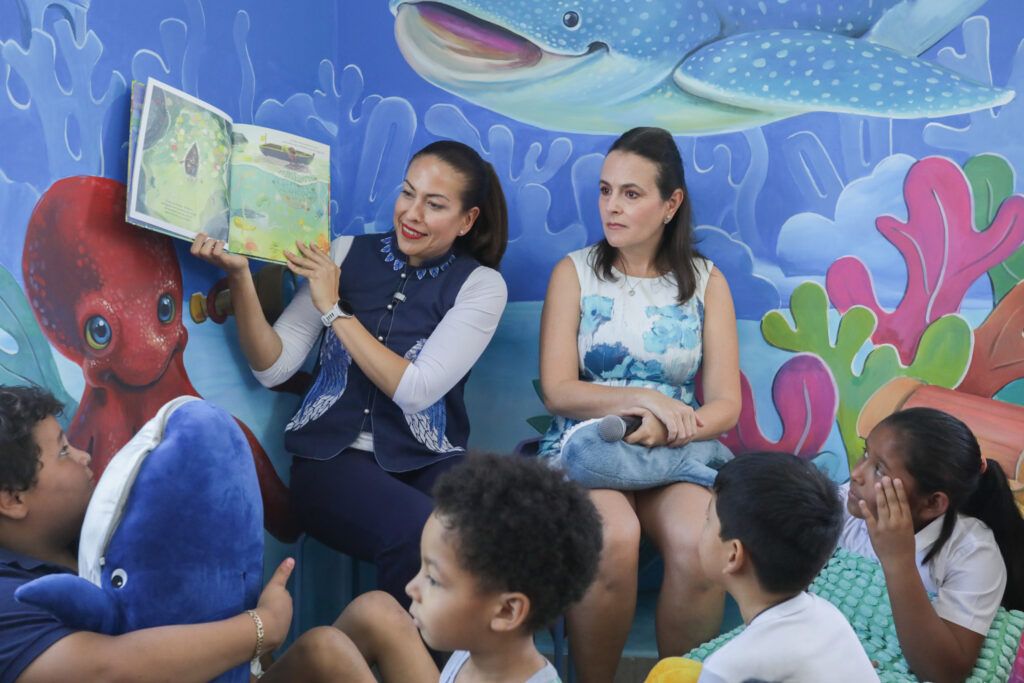 El espacio “Abrapalabra” en Vista Hermosa ofrece actividades lúdicas para acercar a niñas y niños al mundo de los libros