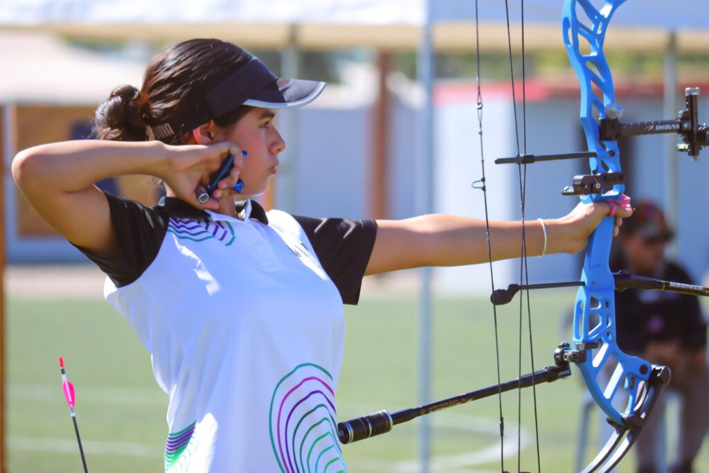 Deportistas competirán en karate, levantamiento de pesas, tiro con arco y natación.