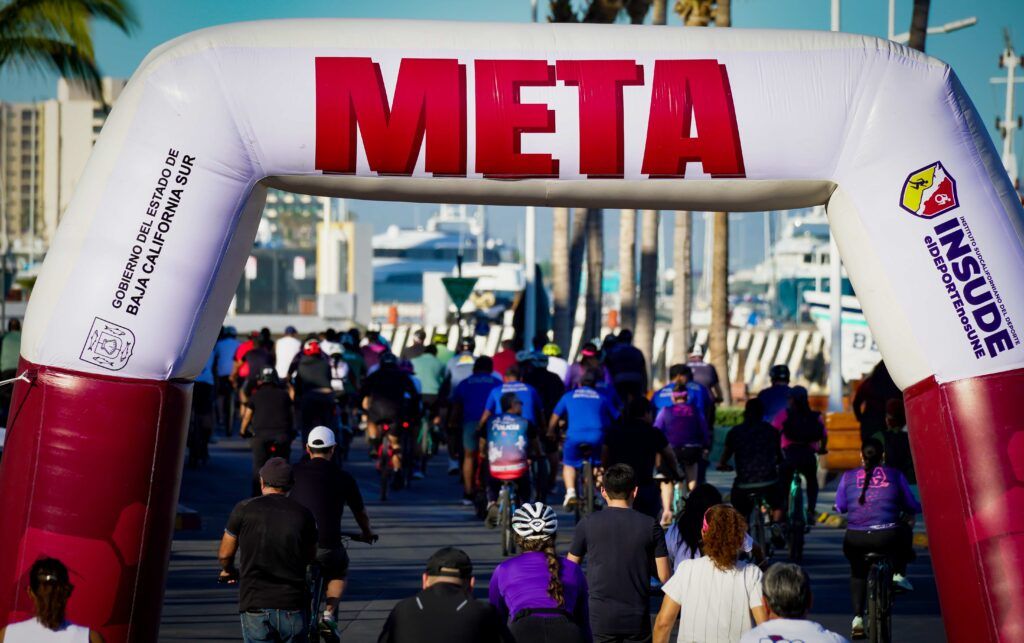 Más de 350 participantes recorren La Paz en actividad que fomenta salud y prevención