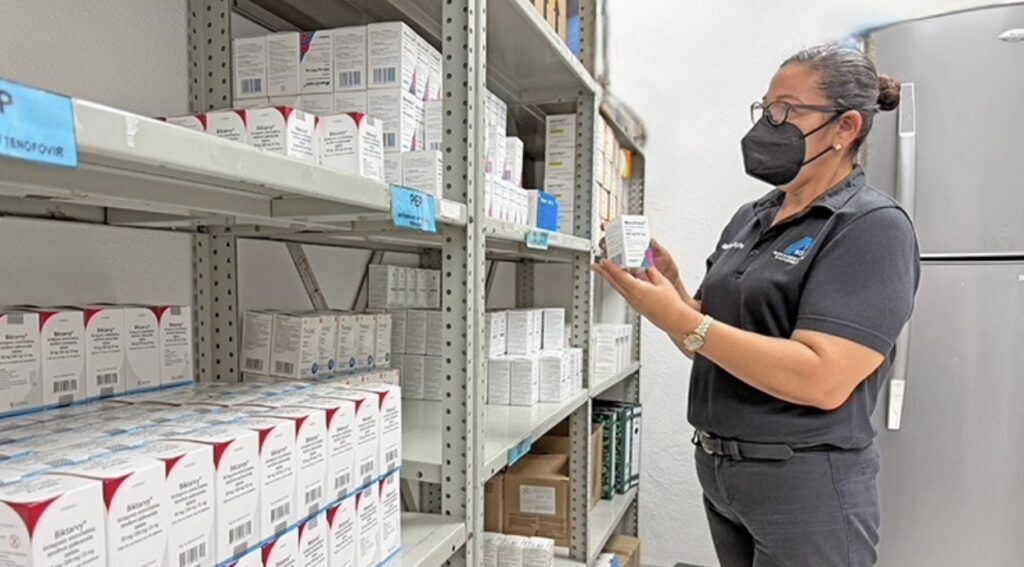 Más de 930 pacientes con VIH han sido atendidos con acceso a medicamentos y seguimiento integral