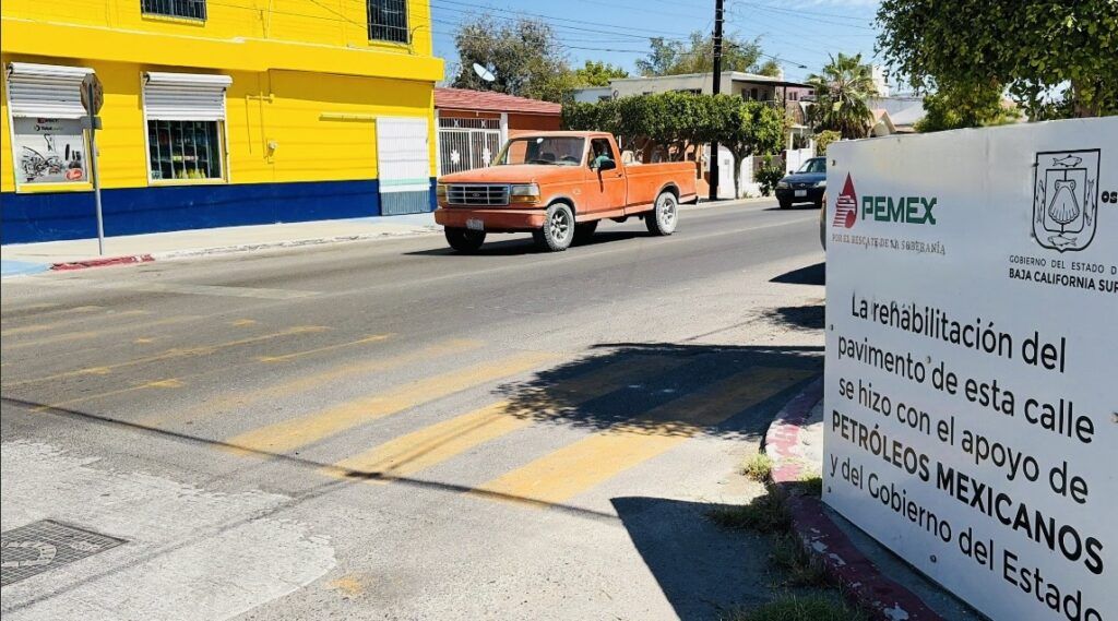 Donación de asfalto permitirá continuar obras de bacheo y rehabilitación