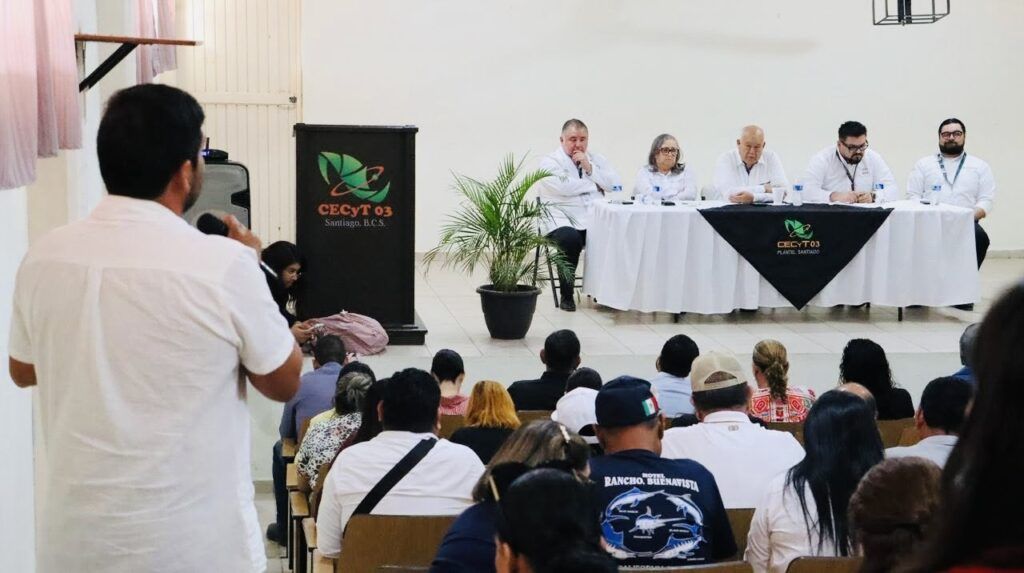 Habitantes expusieron necesidades de infraestructura, personal y medicamentos.