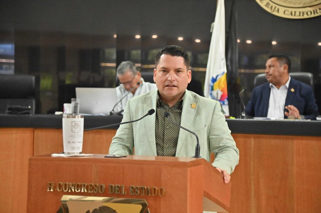 El diputado Erick Ivan Agundez Cervantes presentó una iniciativa para armonizar la ley estatal con las recientes reformas federales en materia de derechos de niñas, niños y adolescentes.