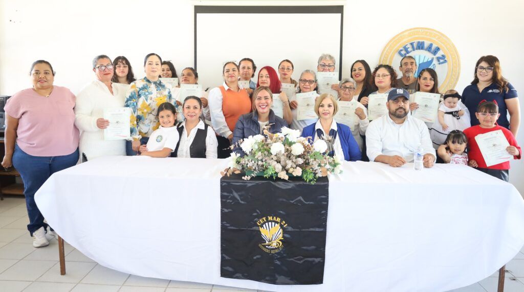 24 personas concluyen formación en repostería y fortalecen habilidades para el trabajo