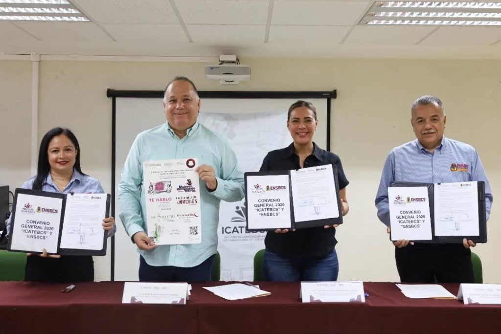 El convenio entre ICATEBCS y la Escuela Normal Superior permitirá impulsar acciones de capacitación, actualización y certificación de competencias laborales.