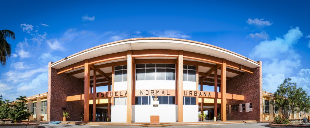 La Benemérita Escuela Normal Urbana “Profr. Domingo Carballo Félix” abrirá una nueva maestría enfocada en Inteligencia Artificial aplicada a la educación básica.