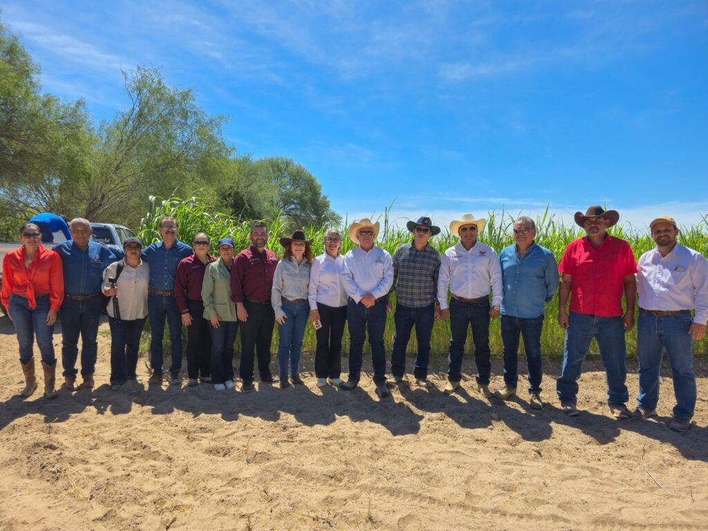 Productores de El Higuajil conocieron programas para capacitación, empleo y desarrollo agropecuario