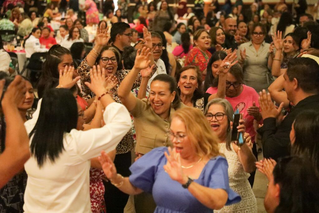 La alcaldesa destacó el esfuerzo diario de las mujeres que equilibran familia, trabajo y servicio público