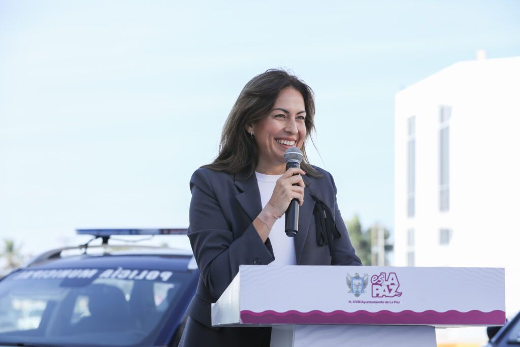 La administración municipal ha fortalecido la capacitación, certificación y equipamiento policial, además de impulsar programas sociales y recuperación de espacios públicos.