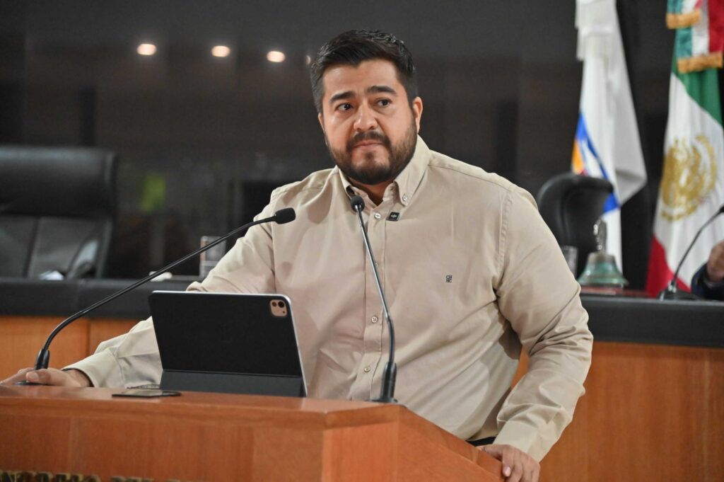 La XVII Legislatura exhortó a la SICT a mejorar la infraestructura del transporte público en el corredor turístico y zonas urbanas.