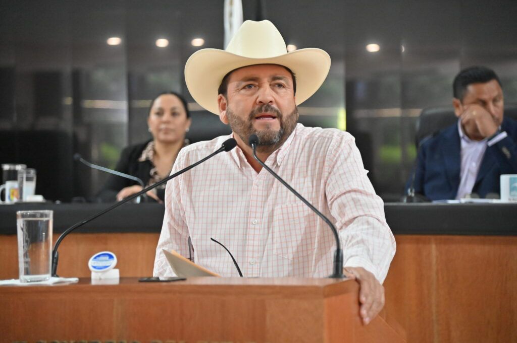 El diputado Venustiano Pérez Sánchez planteó fortalecer la protección del Parque Marino Nacional Bahía de Loreto.
