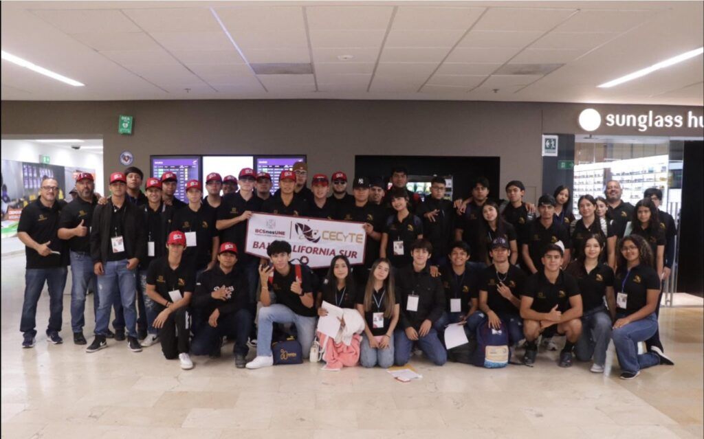 Alumnas y alumnos de CECyTE BCS representan al estado en uno de los encuentros estudiantiles más importantes del país.