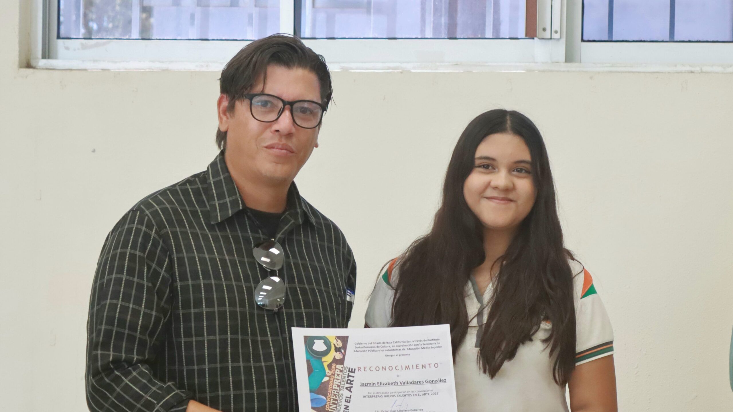 La convocatoria estatal distinguió a 41 estudiantes de educación media superior y otorgó seis menciones honoríficas.