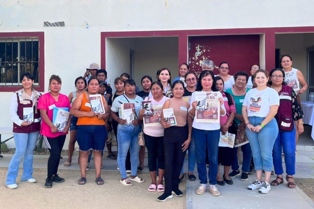 La estrategia busca que las propias mujeres participen en la definición de acciones y programas que respondan a sus necesidades.